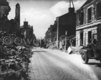 US Troops Move into St-Lo, France