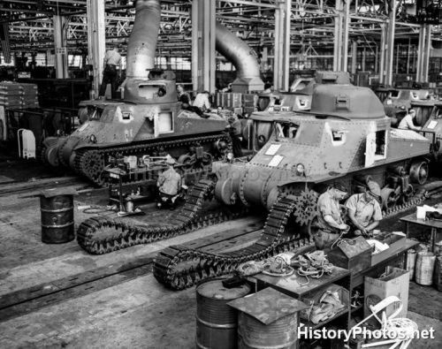 M3 Lee Tanks Production Line at Chrysler Factory 