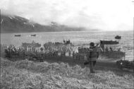 7th Infantry and Castner's Cutthroats land at Massacre Bay