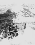 USS Queenfish rescuing POW's 